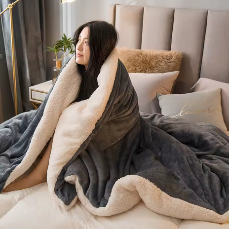 Eterna Luxe Wool Blanket – Winter Warmth